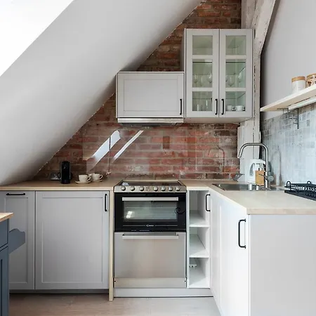 Apartamento High Standard Studio. Old Town. *