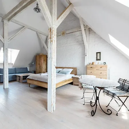 High Standard Studio. Old Town. Appartement Warschau