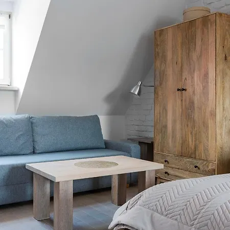 High Standard Studio. Old Town. *